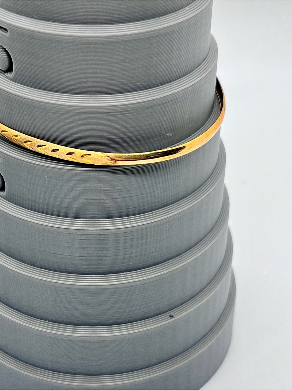 10k stamped solid gold Vintage Etched Bangle Bracelet - Picture 7 of 9